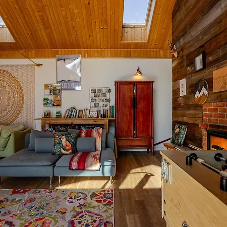 Lotna Pszczola Dom Przy Strumyku Z Balia Pod Gwiazdami Holiday home
