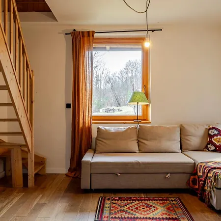 Lotna Pszczola Dom Przy Strumyku Z Balia Pod Gwiazdami Holiday home *