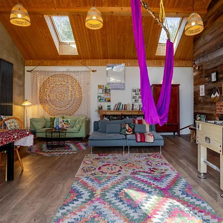 Holiday home Lotna Pszczola Dom Przy Strumyku Z Balia Pod Gwiazdami *