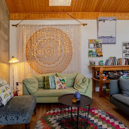 Holiday home Lotna Pszczola Dom Przy Strumyku Z Balia Pod Gwiazdami *